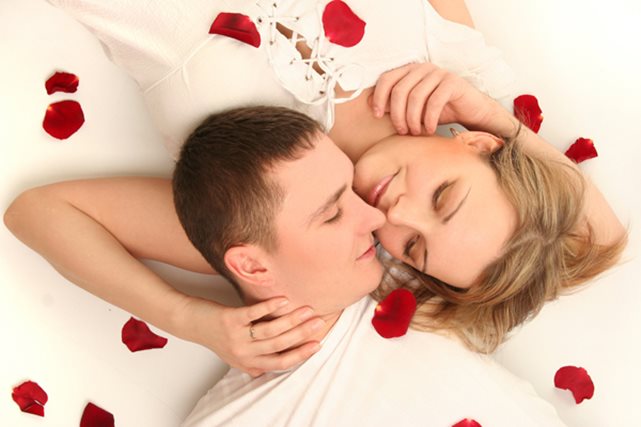 7 mẹo dạo đầu giúp ‘cuộc yêu’ thêm nồng cháy